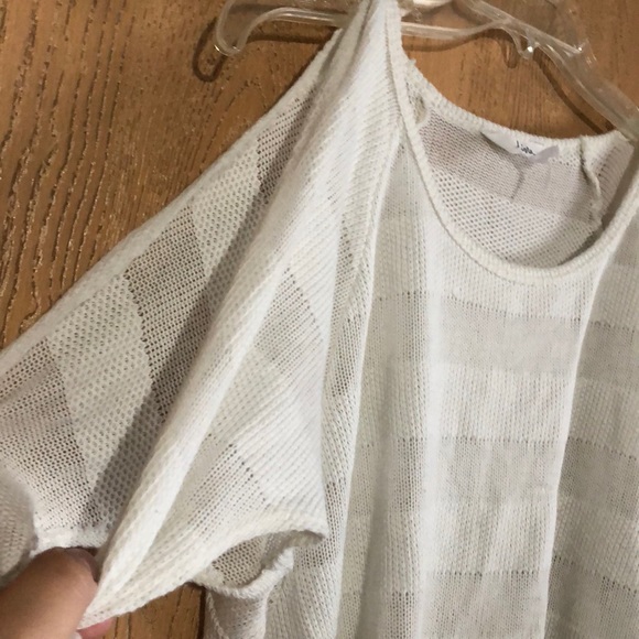 White Cold Shoulder Top - Picture 2 of 3